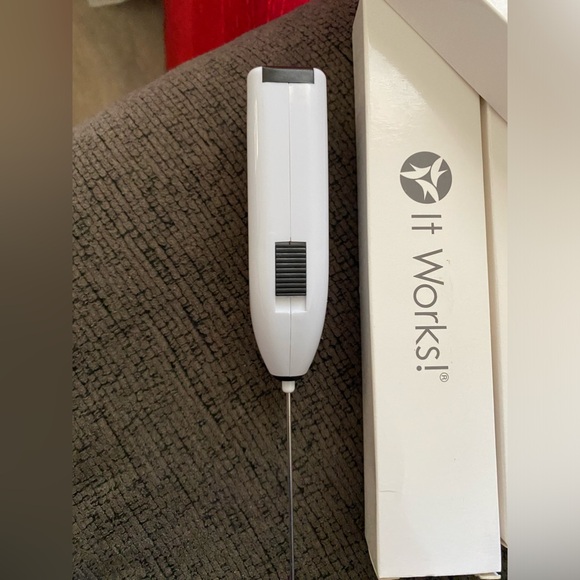 It Works Milk Frother Handheld - Hand Frother for Coffee - Drink Mixer Handheld - Picture 2 of 5